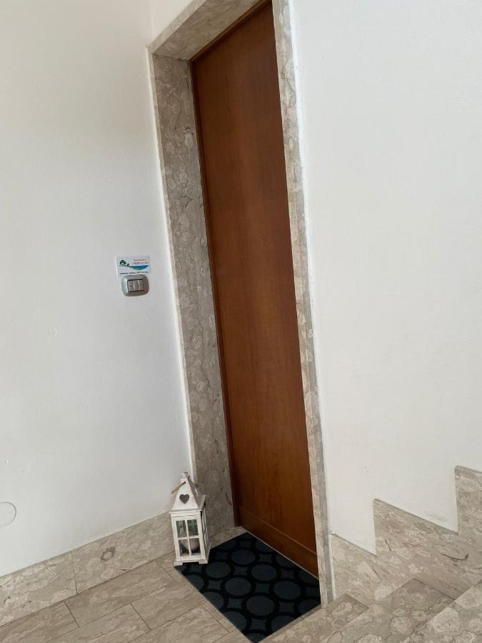 Casa Vacanze Collina Del Lago Pastrengo Esterno foto