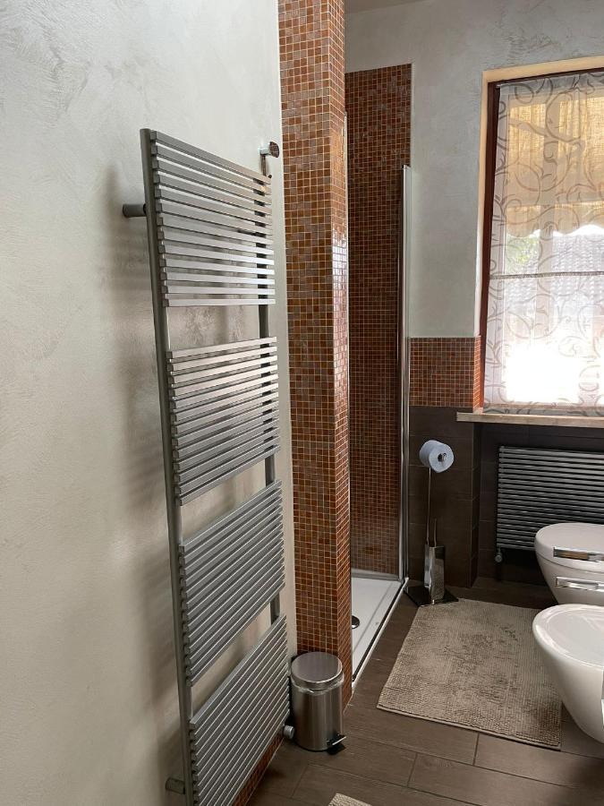 Casa Vacanze Collina Del Lago Pastrengo Esterno foto